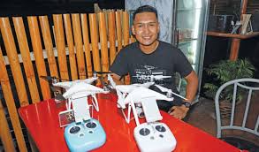 Kapasitas segitu merupakan kapasitas baterai yang cukup besar sehingga mampu untuk terbang dengan. Hobi Main Dron Kini Punca Rezeki Harian Metro