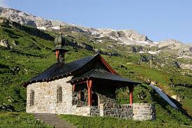 1,948 metres or 6,391 feet) is a high mountain pass in the swiss alps connecting altdorf in the canton of uri with linthal in the canton of glarus. Klausen Pass Wikiwand