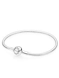 From silver to rose gold and bangles to mesh, our charm bracelets are special like your unique personality. Pandora Armband Mit Logo 590728 19 Klingel