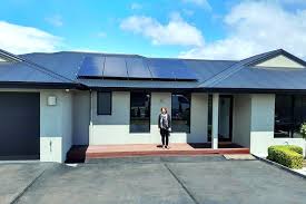 Known as the garden house, the modern abode has an impressive set of sustainability features. Advantages And Disadvantages Of Switching To Solar Power Ngss