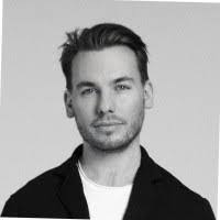 Jonathan Revell's Instagram, Twitter & Facebook