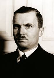 Adam Tarnowski's Instagram, Twitter & Facebook