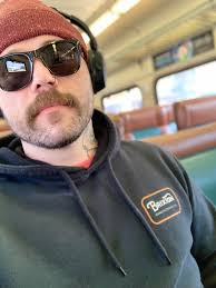 Bruh I'm used to being killed or ganked by players