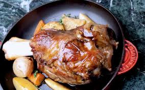 Roast beef has been a dinner table staple for many years. Cooking Times Meat I Thomas Sixt Foodblog
