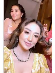 6 Potret Kebersamaan Dewi Perssik dan Rosa Meldianti Selama Hamil, Ditemani  Lahiran