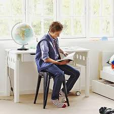 Der stylische flexa woody schreibtisch ist in vielen unterschiedlichen farbkombinationen erhältlich. Hohenverstellbarer Schreibtisch White By Flexa Weiss Weiss Abitare Kids De Breuyn