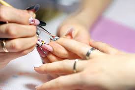 Decoracion de uñas acrilicas /acrylic nail decoration. Las Manicuras Que Pediras En El Salon Este 2020 Josep Pons Formacion