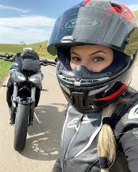 Lil Hanne Bikers Life 5 0 Ballerbros Bang4r4ng Yamaha R1 Rn32 Motorcycle Motorbike Bikersfromeurope Biker Girl Motorbike Helmet Biker Life