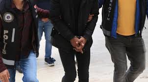 Ayrıca dairede iki adet tabanca ve 10 adet fişek bulundu. Kayseri De Uyusturucu Operasyonu 9 Gozalti Son Dakika Haberleri