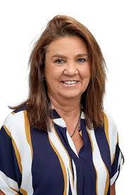 Tracy Bryant's Instagram, Twitter & Facebook