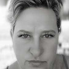 Hi! Who remembers a kids song and dance group called The Sunshine  Generation? I can't remember the teacher's name who taught all the kids.  Anderson? Maybe ..My daughter was in this group