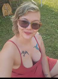 Best hair dresser for cutting a blunt bob and bangs in Havant or mobile ???  Need done asap