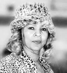 Evelyn SALTER-HOLMES Obituary (2020)