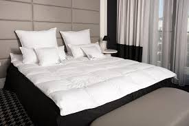 100% baumwolle, feinstes mako inlett mit zierkante. Hs77 Decke 200x200 Cm 1700 Gramm Daunendecke Kaufland De