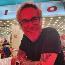 Arturo Malacara's Instagram, Twitter & Facebook