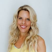 Jennifer Bruning's Instagram, Twitter & Facebook