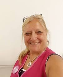 Fundación Honrar la Vida added...