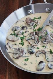 Sauce Cremeuse Aux Champignons Et Parmesan Recette Cuisine Culinaire Sauce Aux Champignons Recettes De Cuisine