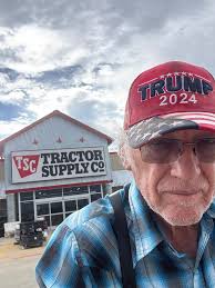 All set up at The Washington Farmers' Market today July 12th from 8AM to  1PM. We have $20 and $15 fresh flower bouquets.