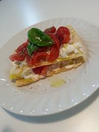 Lasagnetta Di Pane Carasau Alla Caprese Idee Alimentari Ricette Pane Carasau