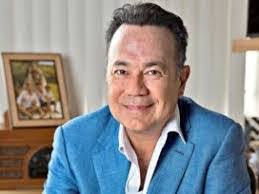 Juan Espichan's Instagram, Twitter & Facebook