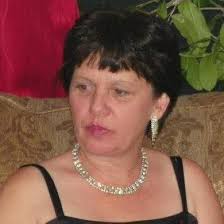 Can someone edit a photo with a tiara?