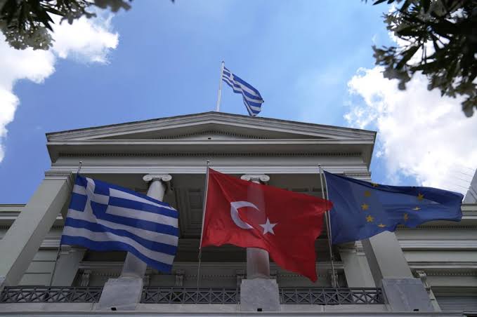  Φόβος και τρόμος στους “ειρηνόφιλους” της εξωτερικής πολιτικής;