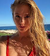 Potret Model Annika Backes, Istri DJ Tiesto yang Lebih Muda 27 Tahun