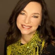 Lynne Clement's Instagram, Twitter & Facebook