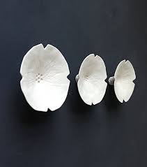 Novica, the impact marketplace, features unique ceramic wall art by some of the most talented artists on the planet. Wall Art Sculpture Three Graces 3d White Porcelain Flowers Etsy Wall Sculpture Art 3d Wall Art Sculpture Ceramic Wall Art