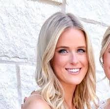 Sara Branham's Instagram, Twitter & Facebook