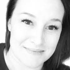 Heather Squires's Instagram, Twitter & Facebook