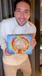 📚MOON DREAM ✏️ Megan Ricciardi 🎨 Anna Holzner thank you @airyfairylibrary  for sending me your book!