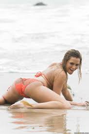 Bikini babe Mia Malkova shows her Butt on a Beach 18 photos