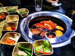 Pans with short walls, such as paella pans, warm bread to a crisp, while tall pots cook soups and stews. Presto Reviews Fee Fi Food Fum