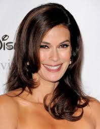 Teri Hatcher's Drastic New 'Do!