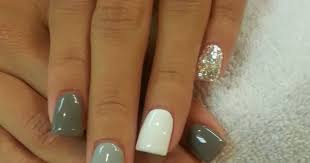 From sunflowers to beachy designs to bright neons or pretty pastels White Gray And Silver Nails I Know Their Nails But Gal Hair Beauty At Repinned Net
