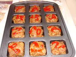 Mini Meatloaves Use Your Favorite Meatloaf Recipe Put A Large Size Pampered Chef Scoopful I Pampered Chef Recipes Pampered Chef Brownie Pan Recipes Recipes