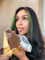 Indulge in the Luxury of Dubai Chocolate Ice Cream Bar