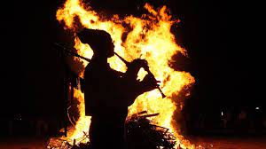 What is la noche de san juan in spain? Las Nueve Cosas Que Debes Saber Sobre La Noche De San Juan