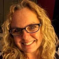 Beth Turek's Instagram, Twitter & Facebook