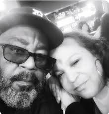 Introduction and photo sharing