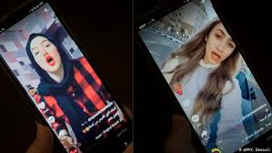 Der influencer (nom.), der influencerin bzw. Im Namen Familiarer Werte Agypten Geht Hart Gegen Influencerinnen Vor Nahost Dw 29 07 2020
