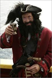 10 Famous Pirates Famous Pirates Pirate Outfit Pirate Costume