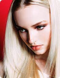 bello mag 134 blondine mit blauen augen blondinen haarfarben