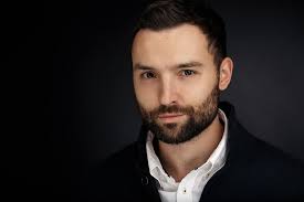 Основатель Leo August Branding — Александр Сосыгин — Magritte Bureau