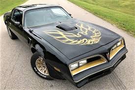 This modified 1977 firebird trans am combines the best of both worlds. Pin On Bandit