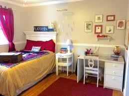 Red And Gold For Gryffindor Harry Potter Bedroom Desk Redo Room Makeover