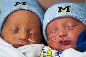 Quintuplets' mom finally sees all five babies together as a family at  University of Michigan hospital