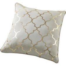 Les Produits Les Conseils Et Les Idees Pour Le Bricolage La Decoration Et Le Jardin Leroy Merlin Coussin Coussin Dore Housses